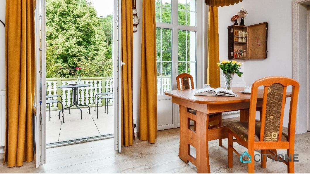 Apartament Z Weranda W Dworku Oliwskim * Gdansk